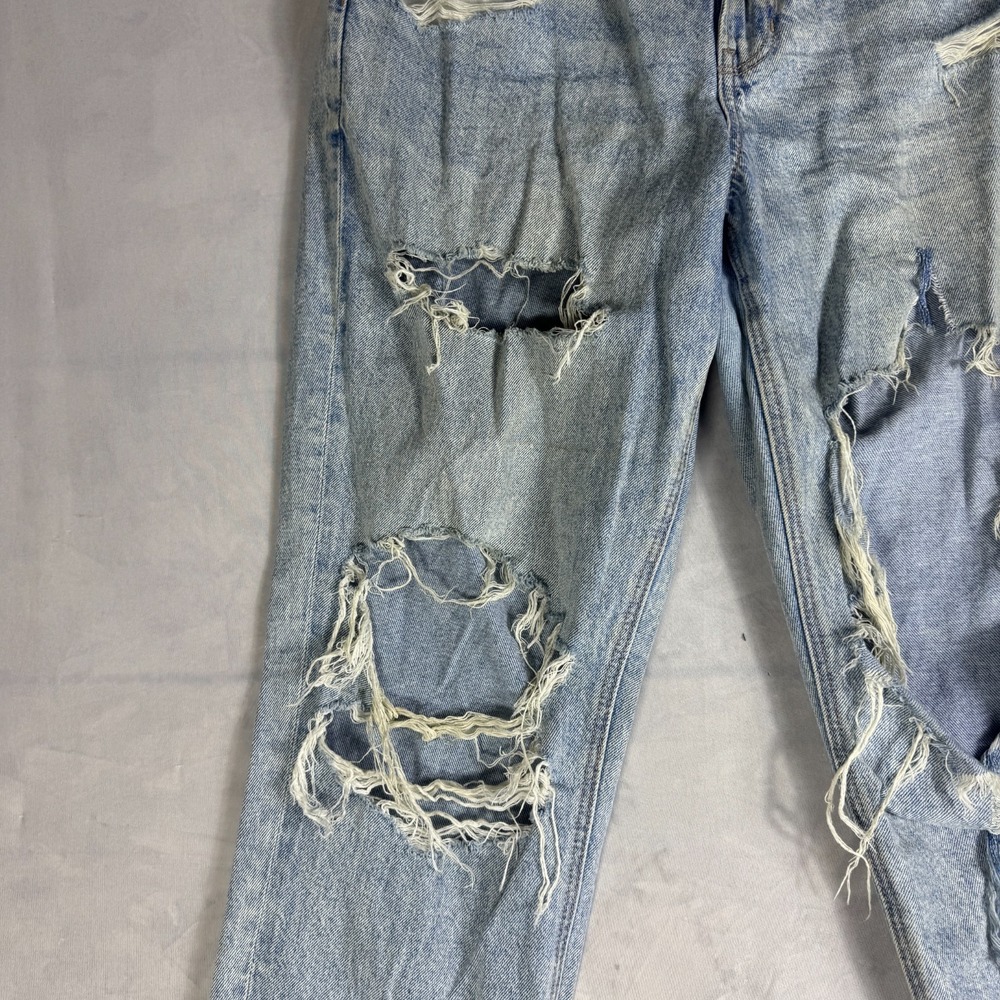 American Eagle Strigid Womens Mom Jeans Light Blue Distressed‎ Shredded Knee 14 - Picture 4 of 16